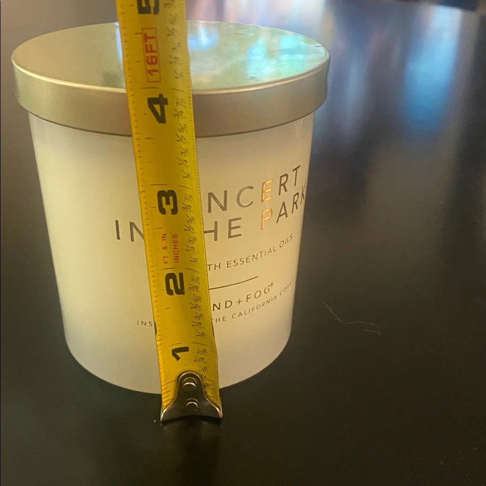 Concert in the Park Scented Candle - White with Gold Lid, nice woody fragrance